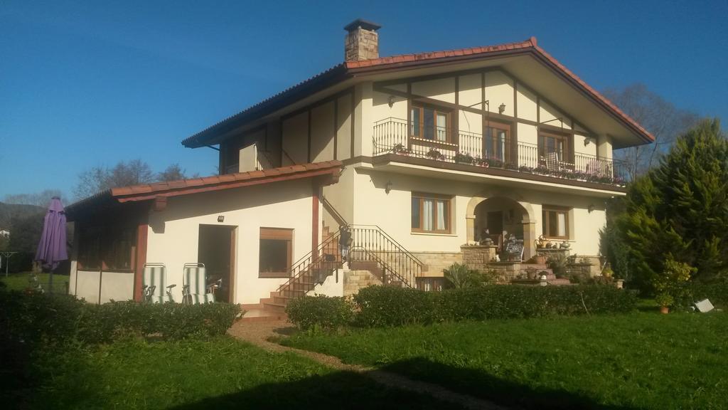 Casa Rural Ibarrondo Etxea Mungia Exterior foto