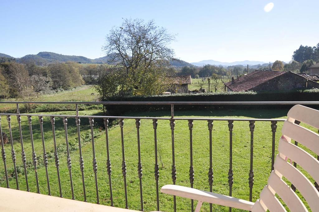 Casa Rural Ibarrondo Etxea Mungia Exterior foto