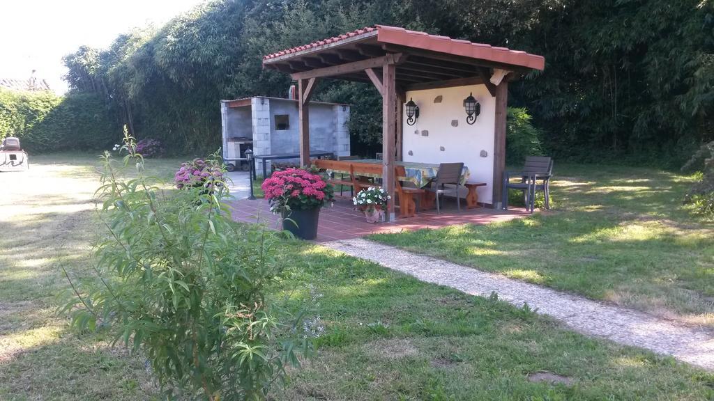 Casa Rural Ibarrondo Etxea Mungia Exterior foto